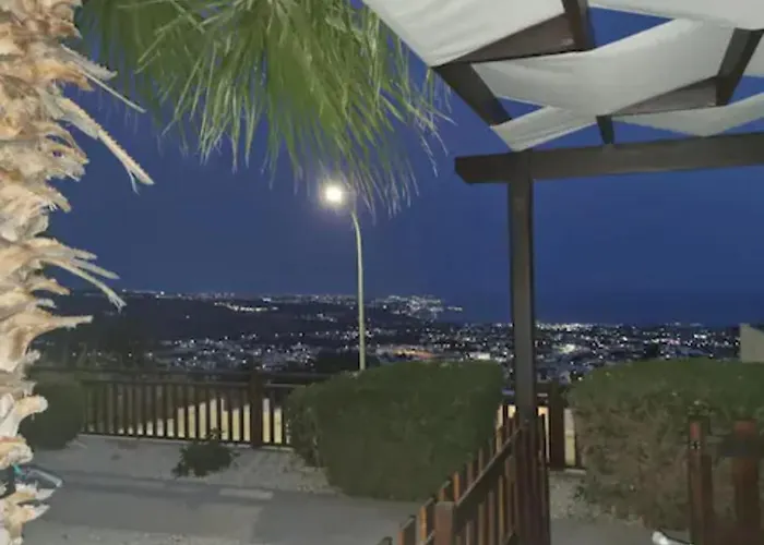 Panoramic Hilltops A04 דירה *